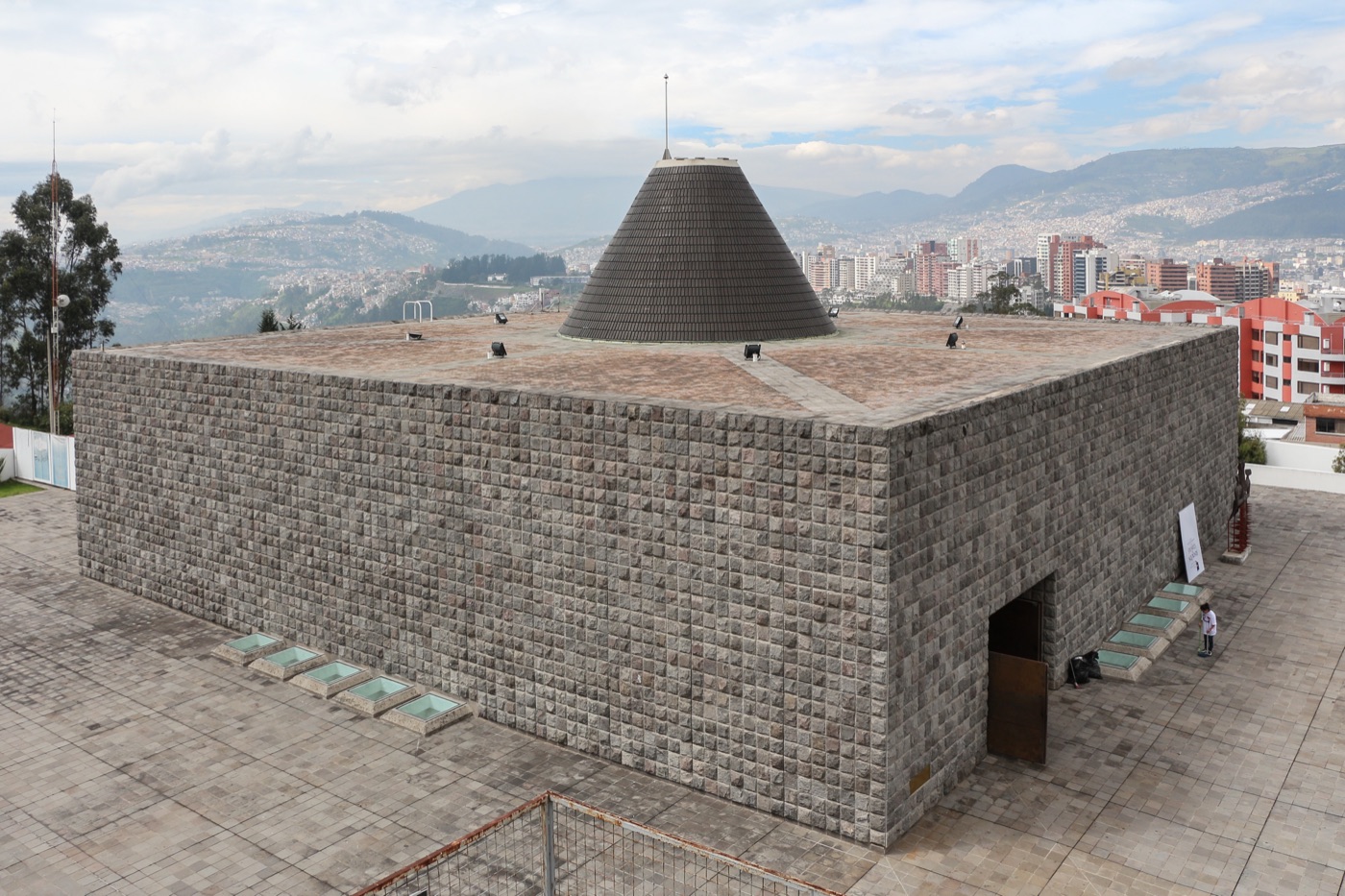Capilla del Hombre, Quito